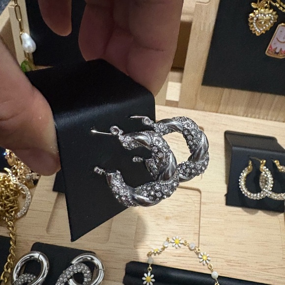 Zircon hoope earrings - Picture 3 of 3